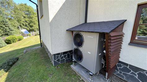 detailní ukázka instalace s dilatací
