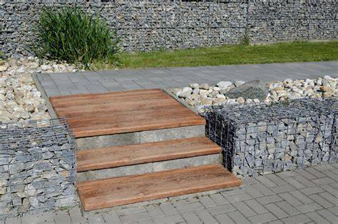 schodnice a palisády pro zahradu