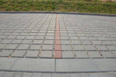 vizuální průřez povrchů dlažby