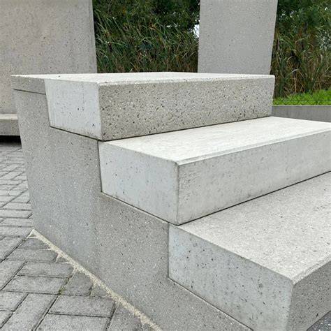 betonove schodove prvky metropol povrch