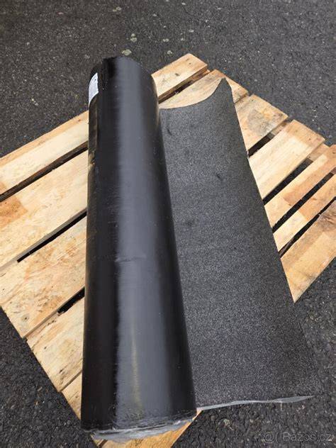 střešní izolace asfaltová lepenka detail