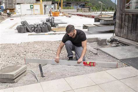Hladicí a stahovací latě pro beton (infografika)