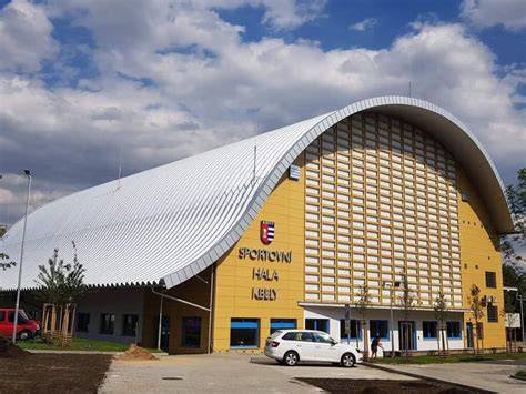 Kladenské činžáky a vstupní haly (přehled)